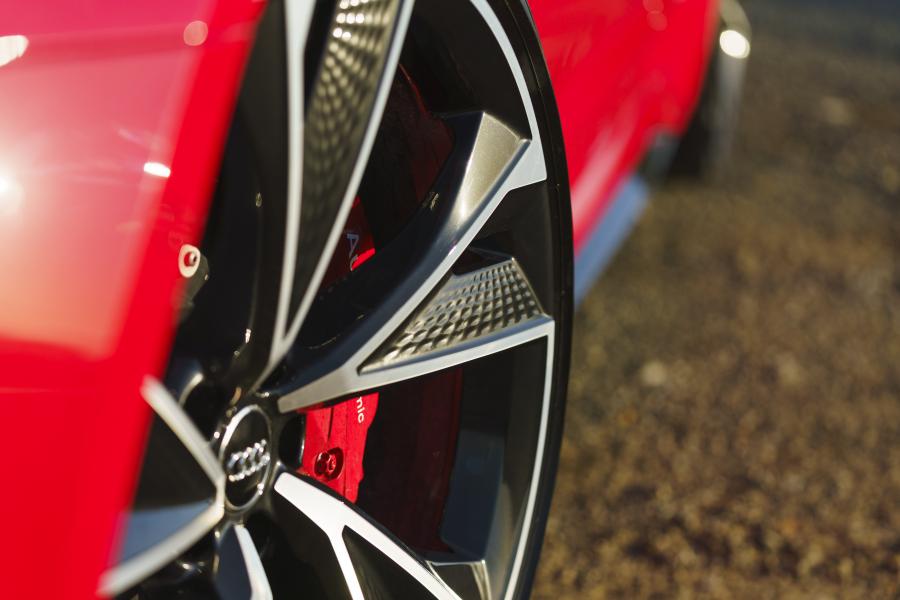 Колеса Audi RS7 Sportback 2020 года  (UK) (фото 99 из 118)